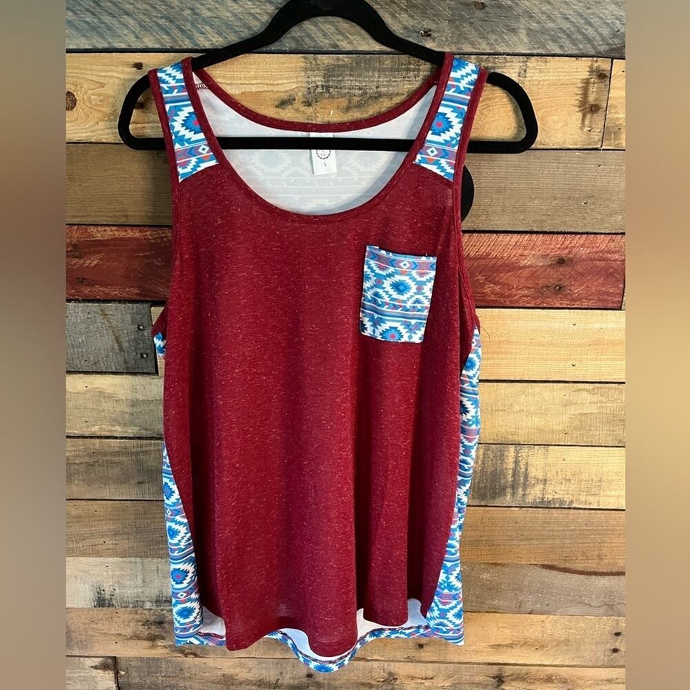 Sunshine & Rodeos Burgundy Aztec Print Top Size‎ Large